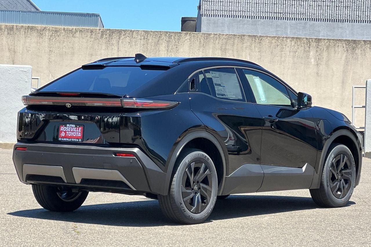 2026 Toyota C-HR SE