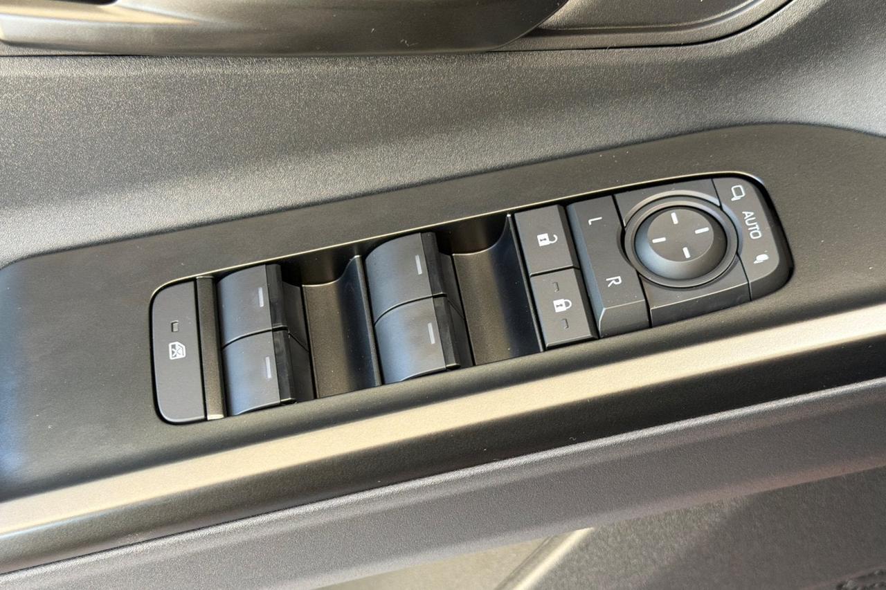 2026 Toyota C-HR SE Roseville CA