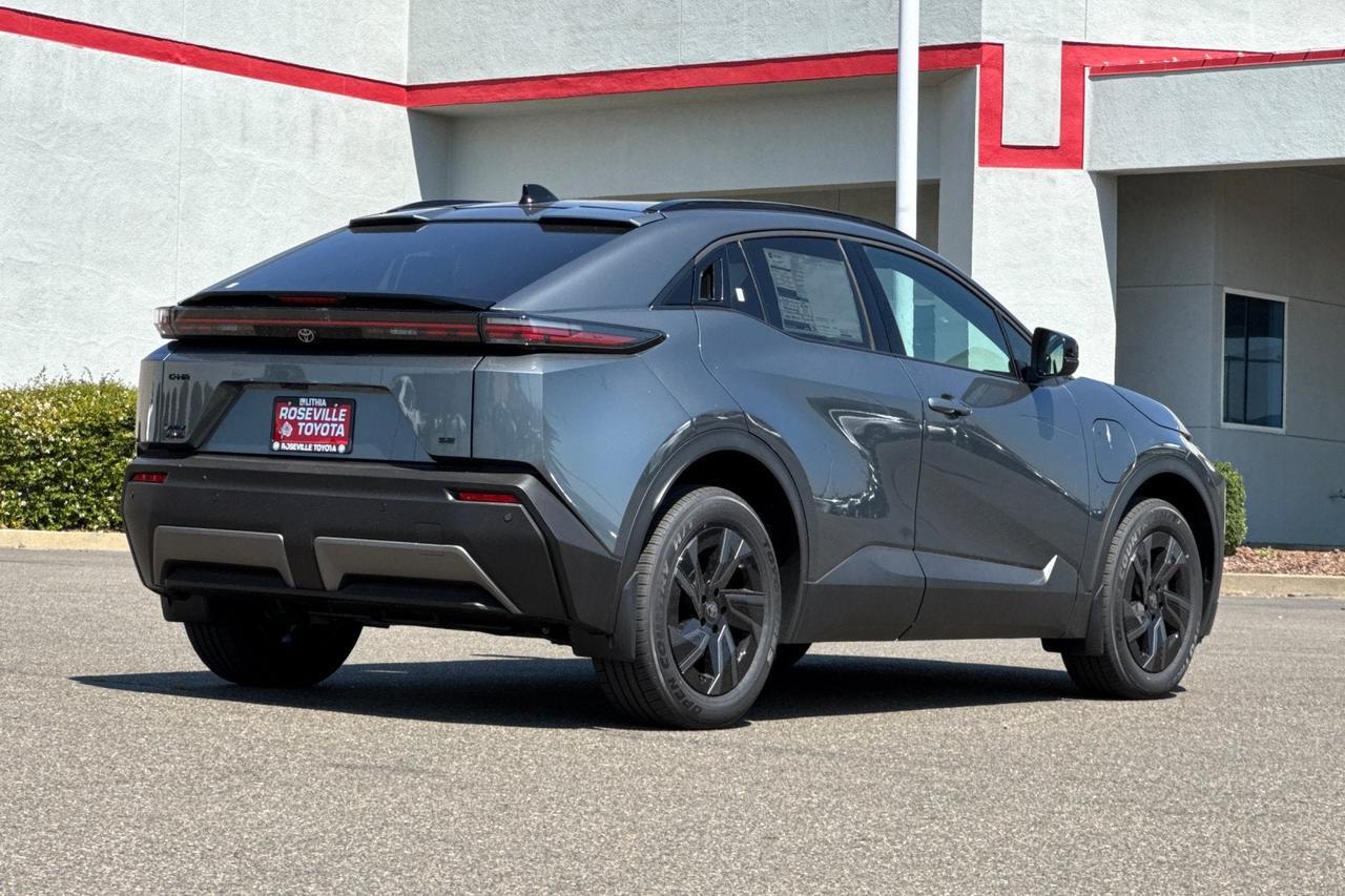 2026 Toyota C-HR SE