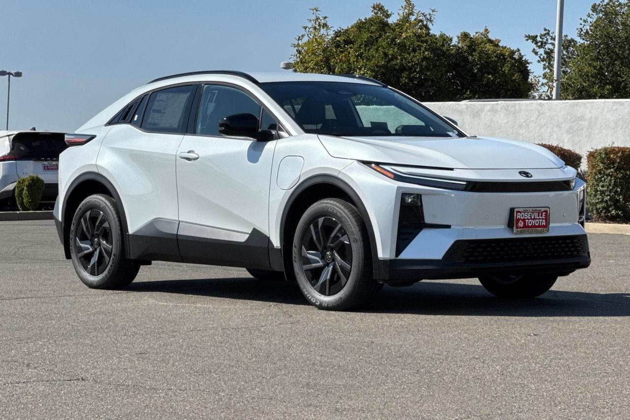 2026 Toyota C-HR SE Roseville CA