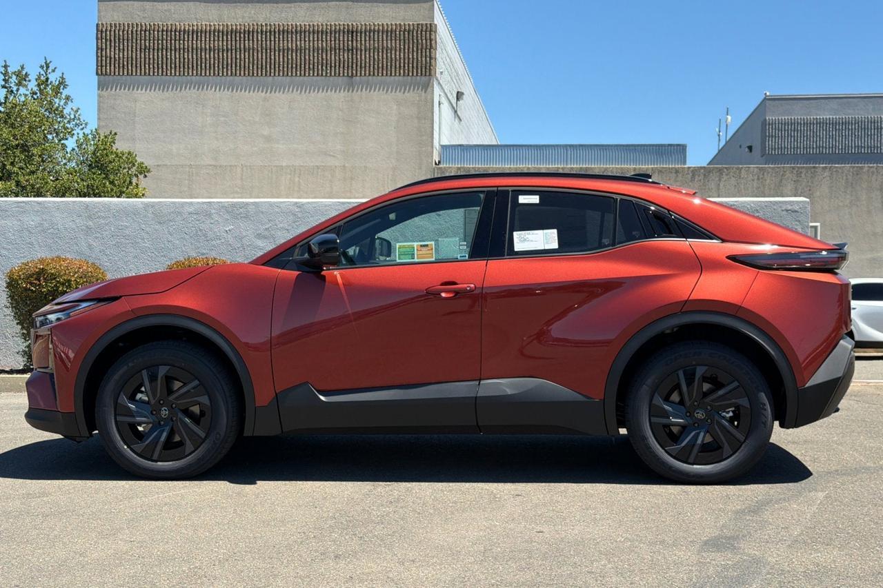 2026 Toyota C-HR SE Roseville CA