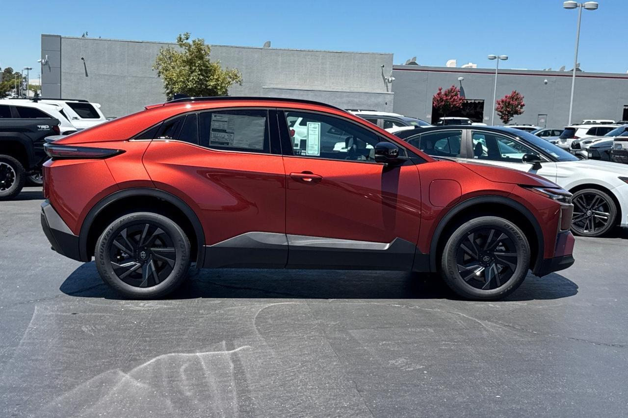 2026 Toyota C-HR SE Roseville CA