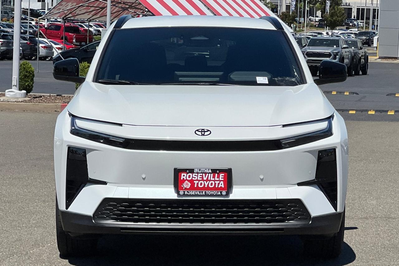 2026 Toyota C-HR SE Roseville CA