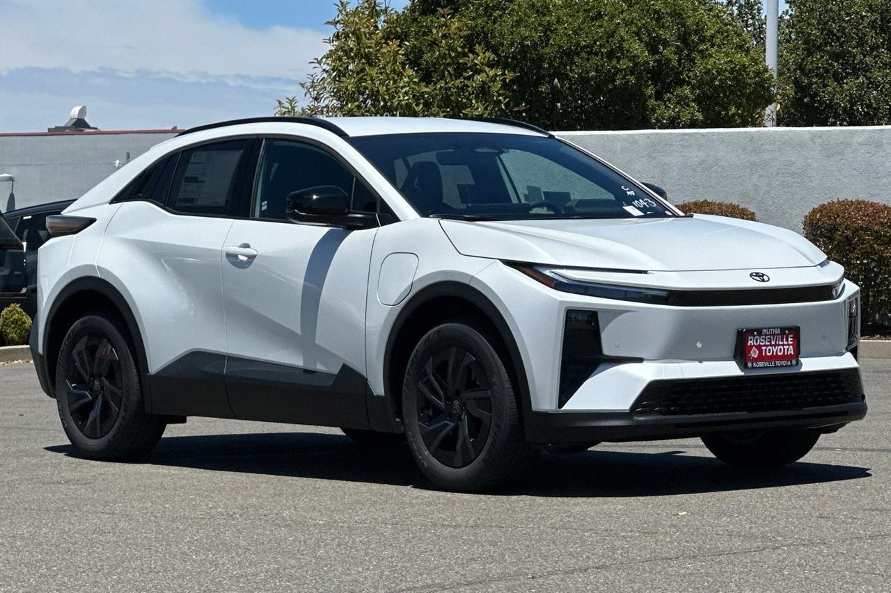 2026 Toyota C-HR SE Roseville CA