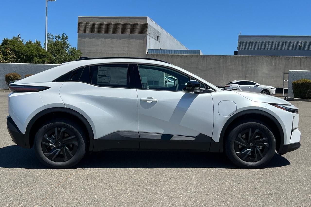 2026 Toyota C-HR SE Roseville CA