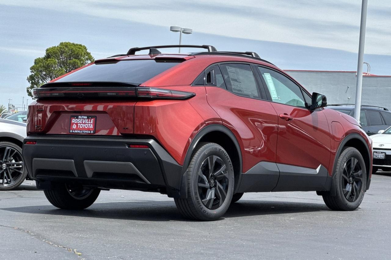 2026 Toyota C-HR SE