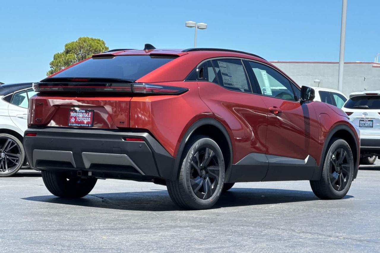 2026 Toyota C-HR SE