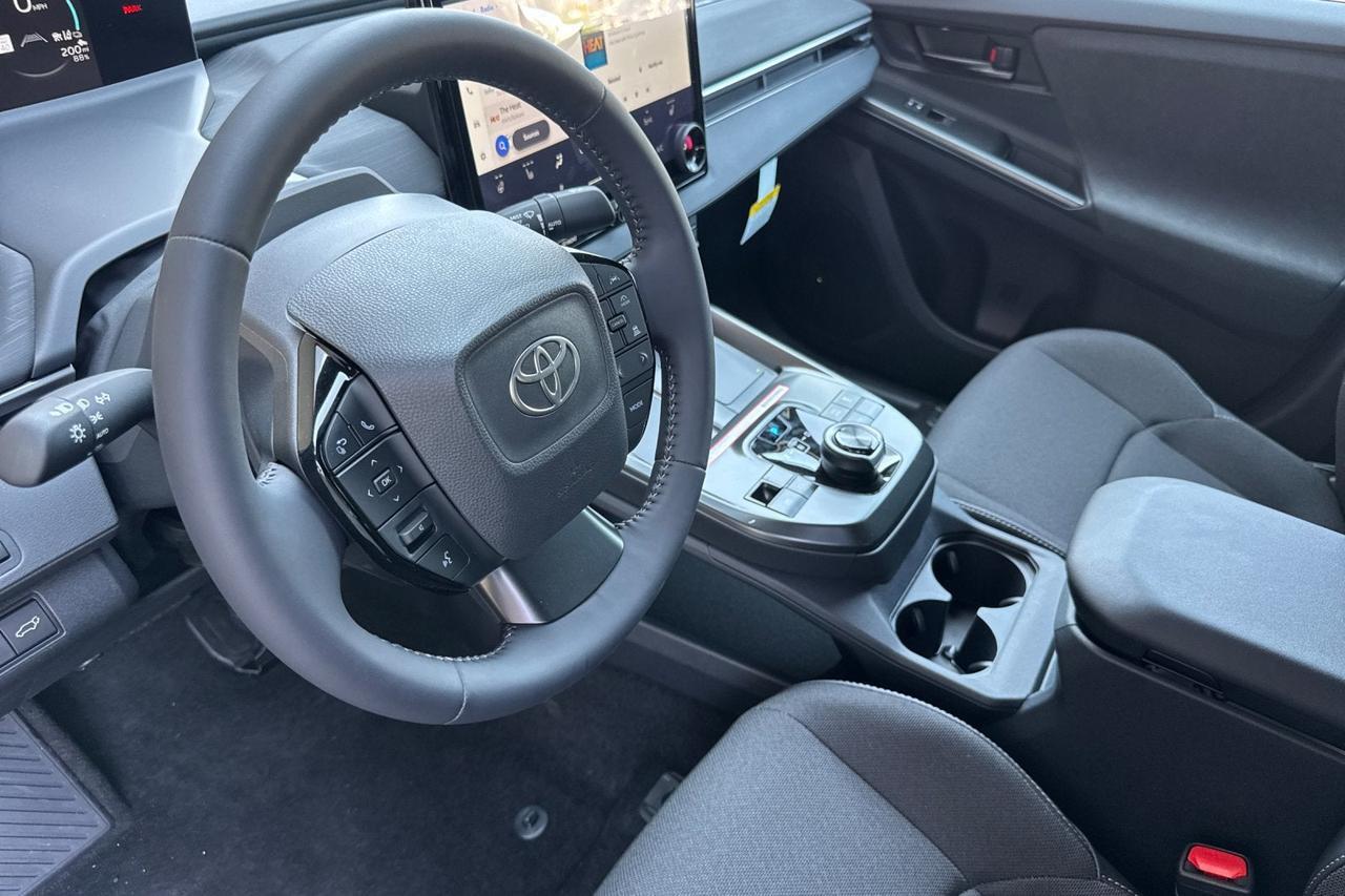 2026 Toyota C-HR SE Roseville CA