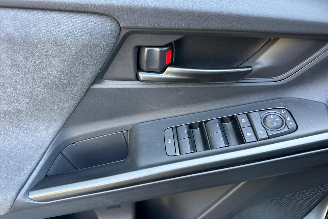 2026 Toyota C-HR SE Roseville CA
