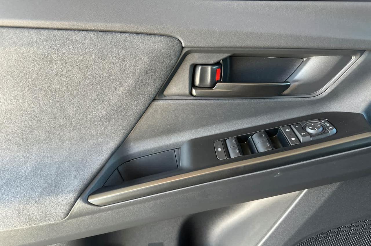 2026 Toyota C-HR SE Roseville CA