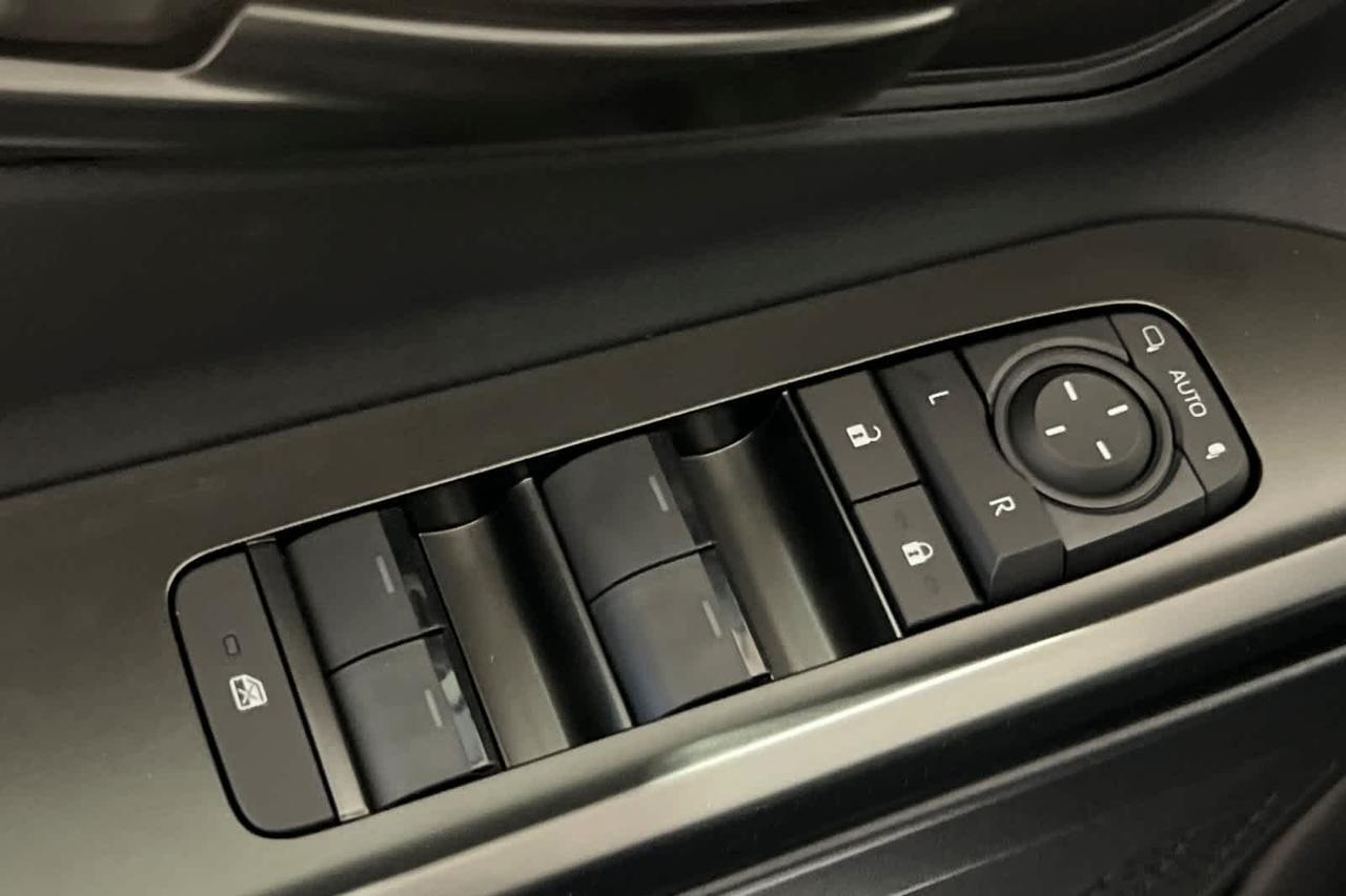 2026 Toyota C-HR SE Roseville CA