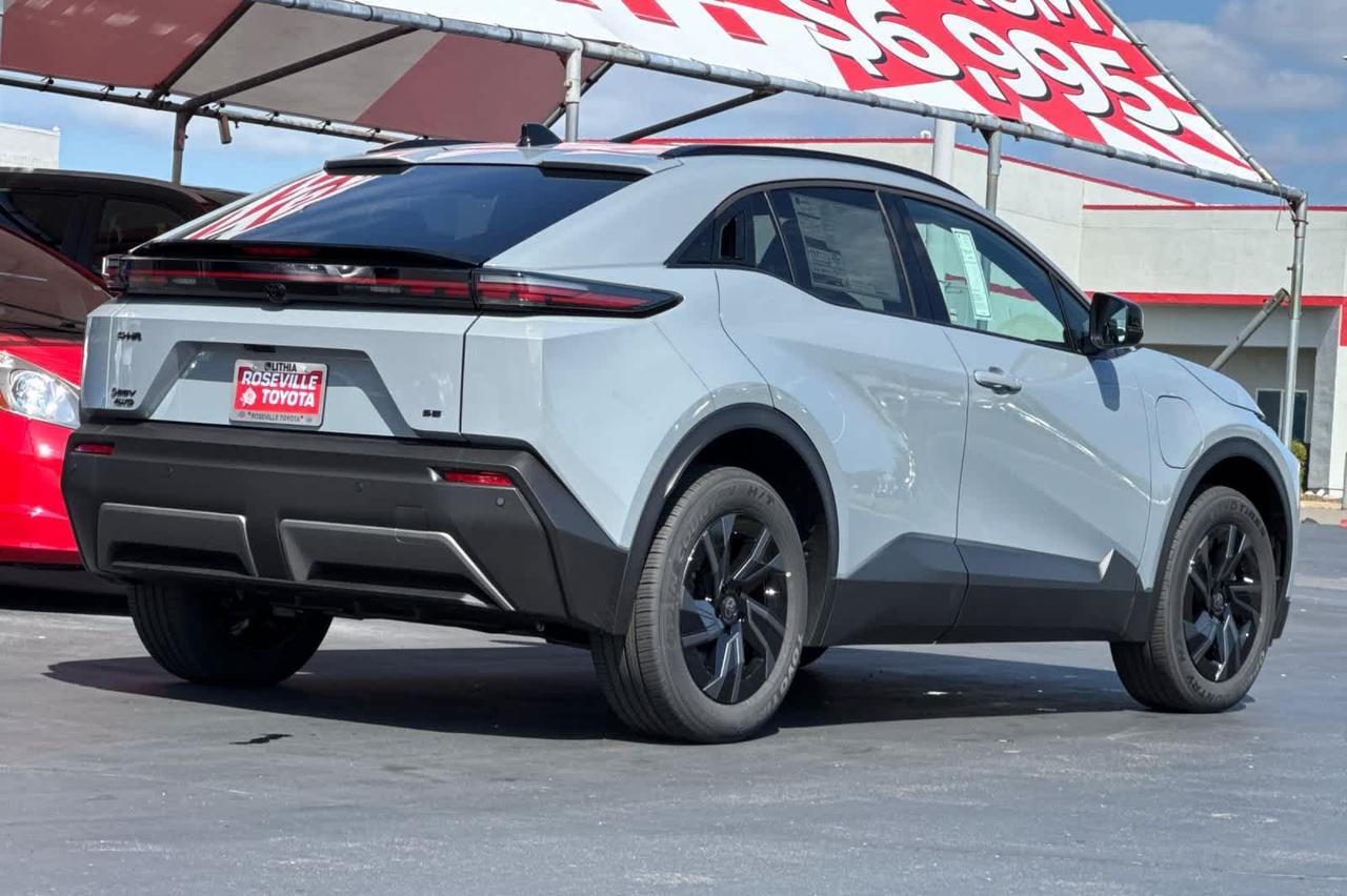 2026 Toyota C-HR SE
