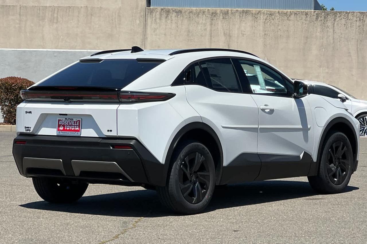 2026 Toyota C-HR SE