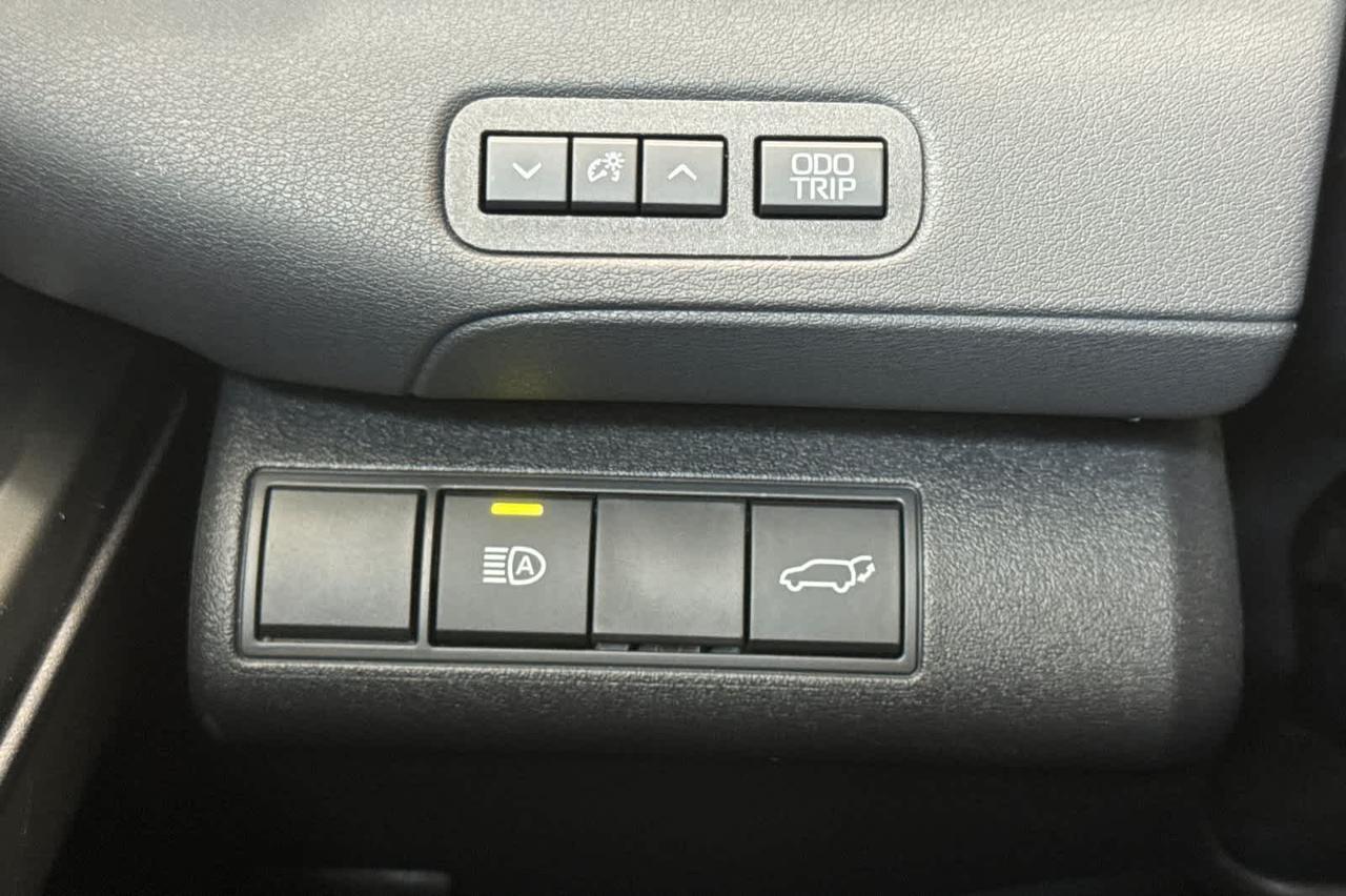 2026 Toyota C-HR SE Roseville CA