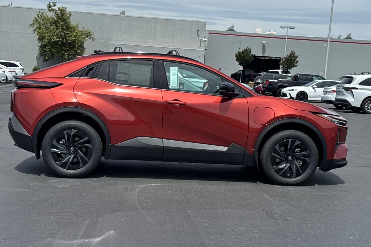 2026 Toyota C-HR SE Roseville CA