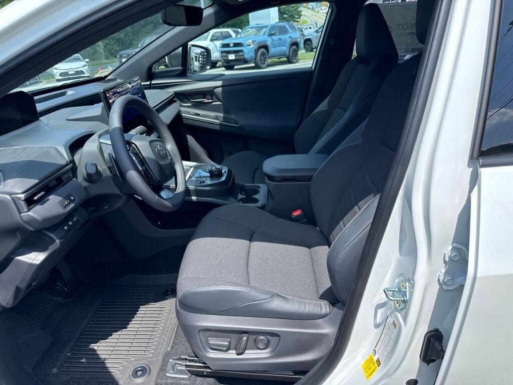 2026 Toyota C-HR SE Fredericksburg VA