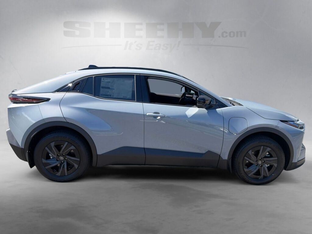 2026 Toyota C-HR SE