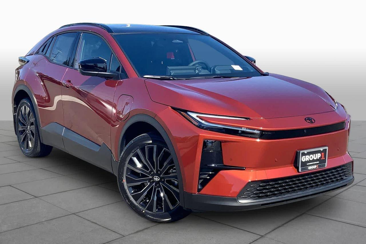 2026 Toyota C-HR XSE
