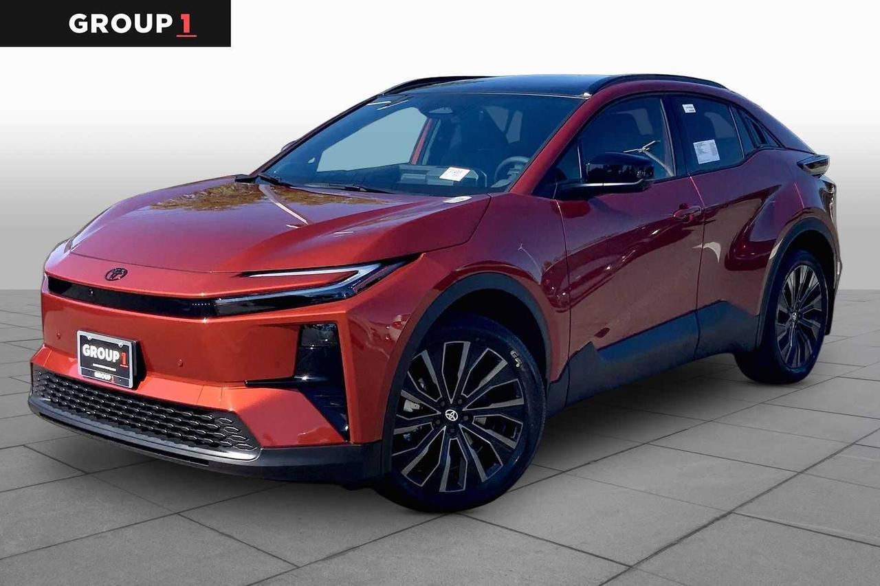 2026 Toyota C-HR XSE