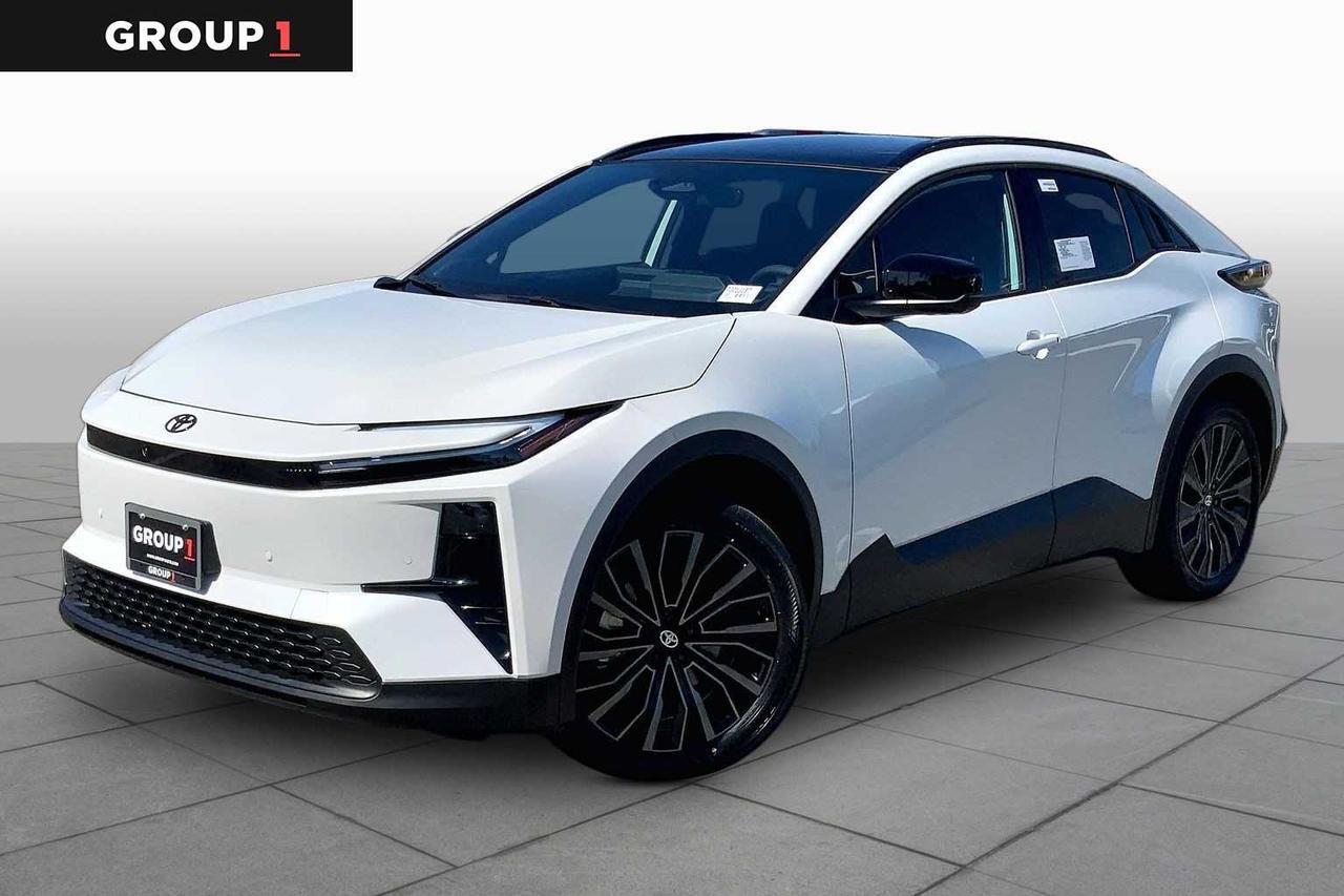 2026 Toyota C-HR XSE