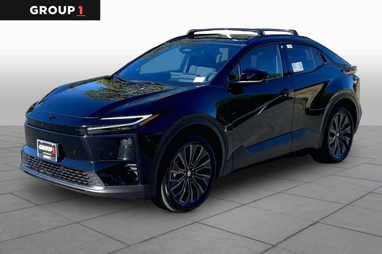 2026 Toyota C-HR XSE