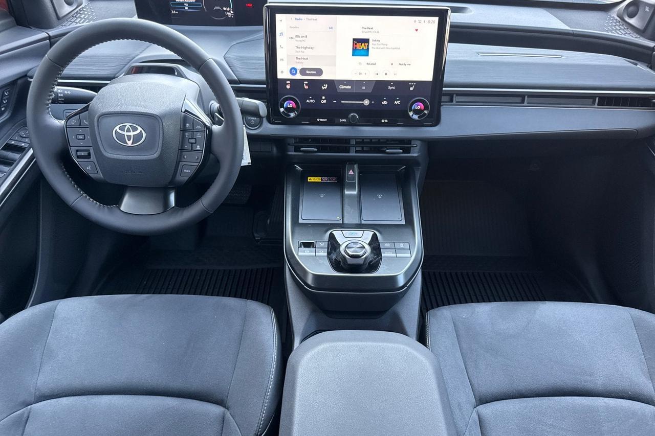2026 Toyota C-HR XSE