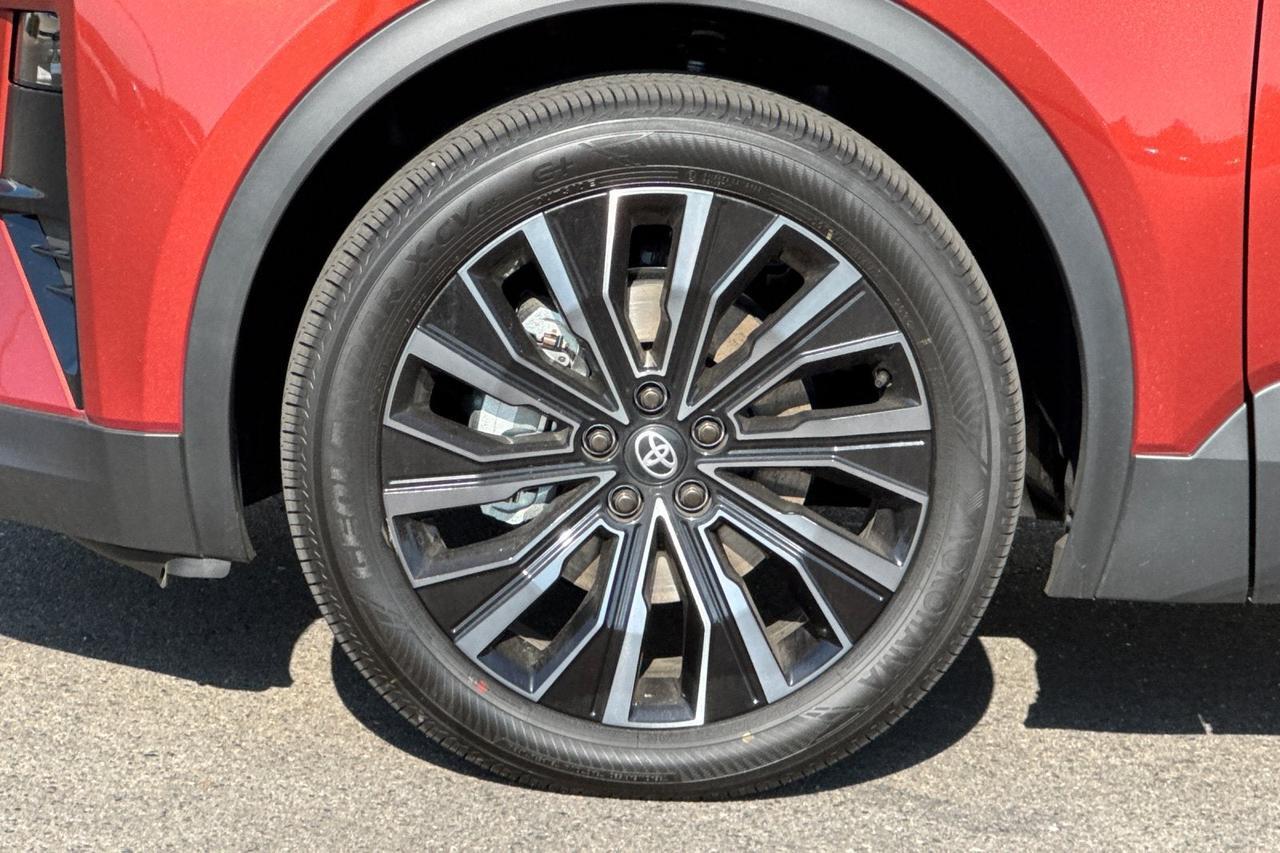 2026 Toyota C-HR XSE Roseville CA