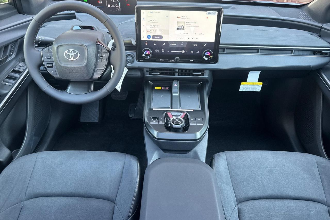 2026 Toyota C-HR XSE