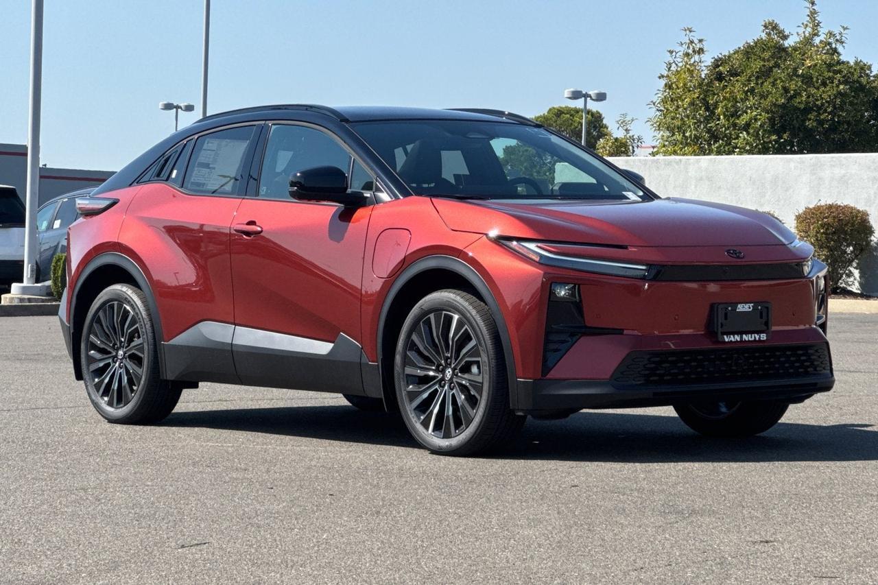 2026 Toyota C-HR XSE Roseville CA