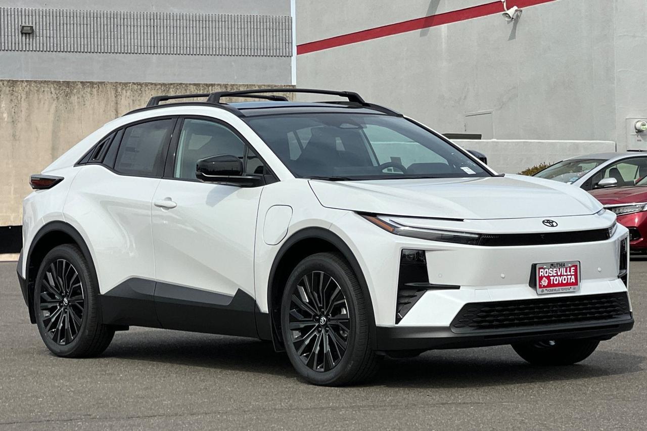 2026 Toyota C-HR XSE Roseville CA