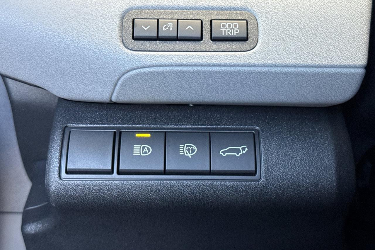 2026 Toyota C-HR XSE Roseville CA