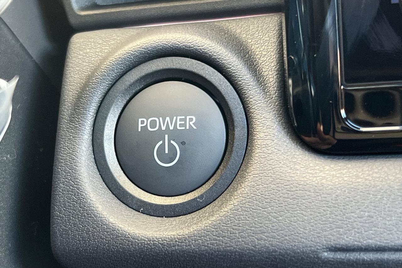 2026 Toyota C-HR XSE Roseville CA
