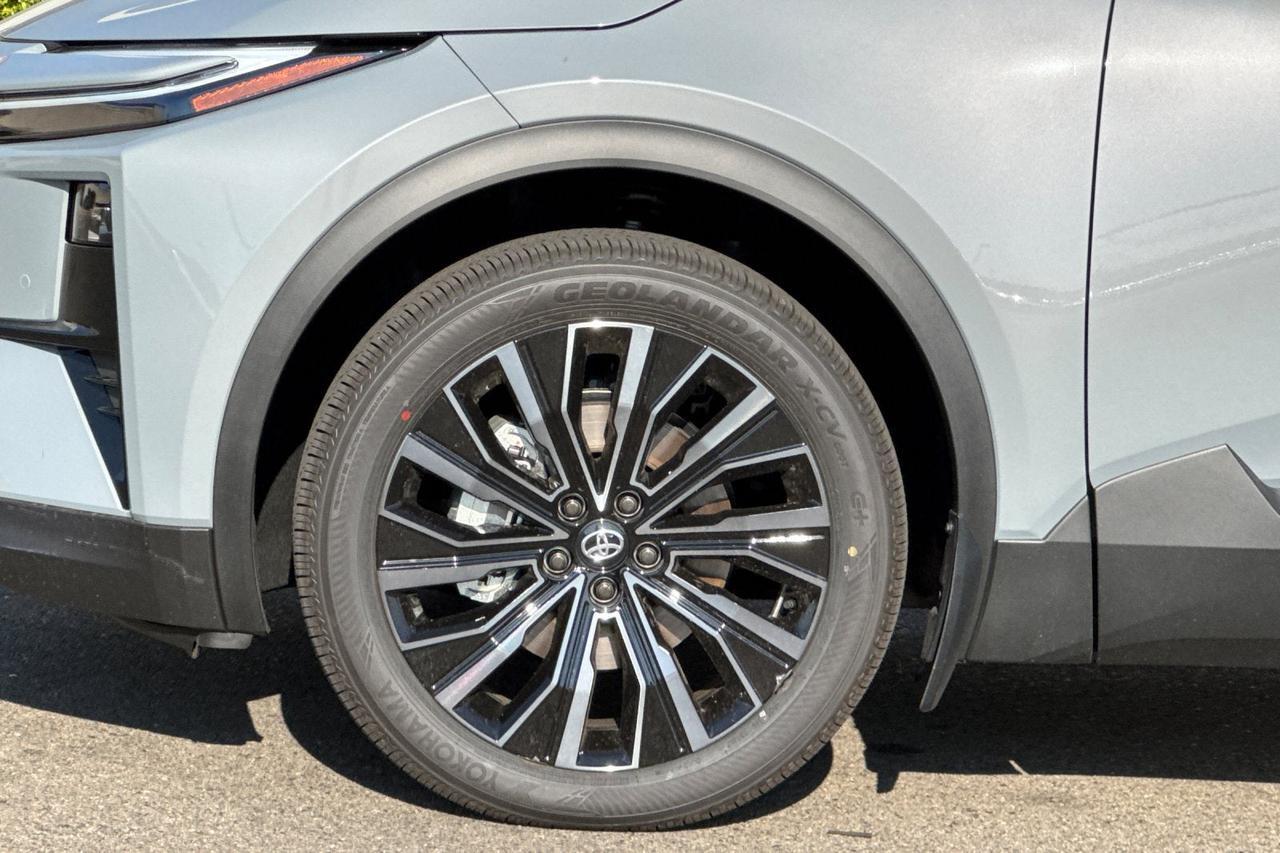 2026 Toyota C-HR XSE Roseville CA