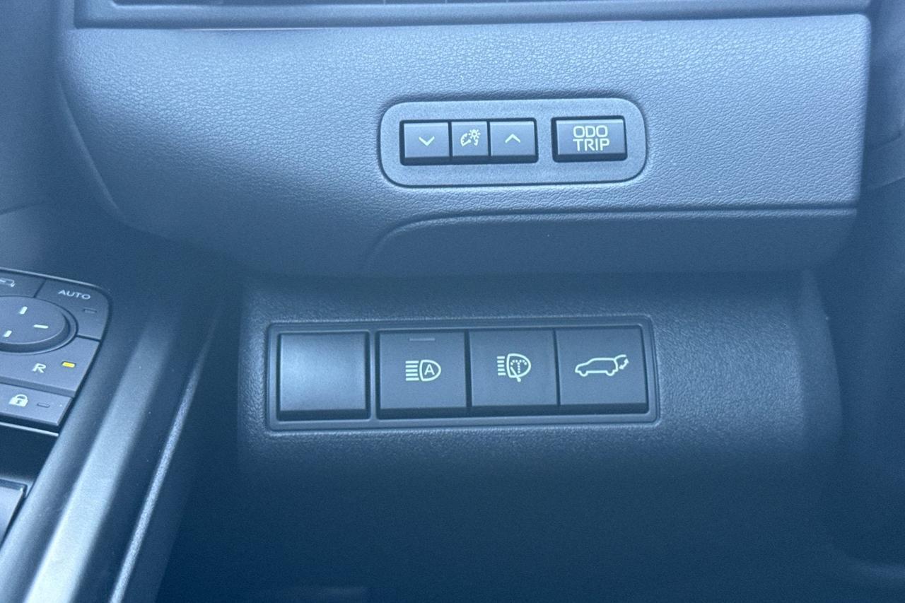 2026 Toyota C-HR XSE Roseville CA