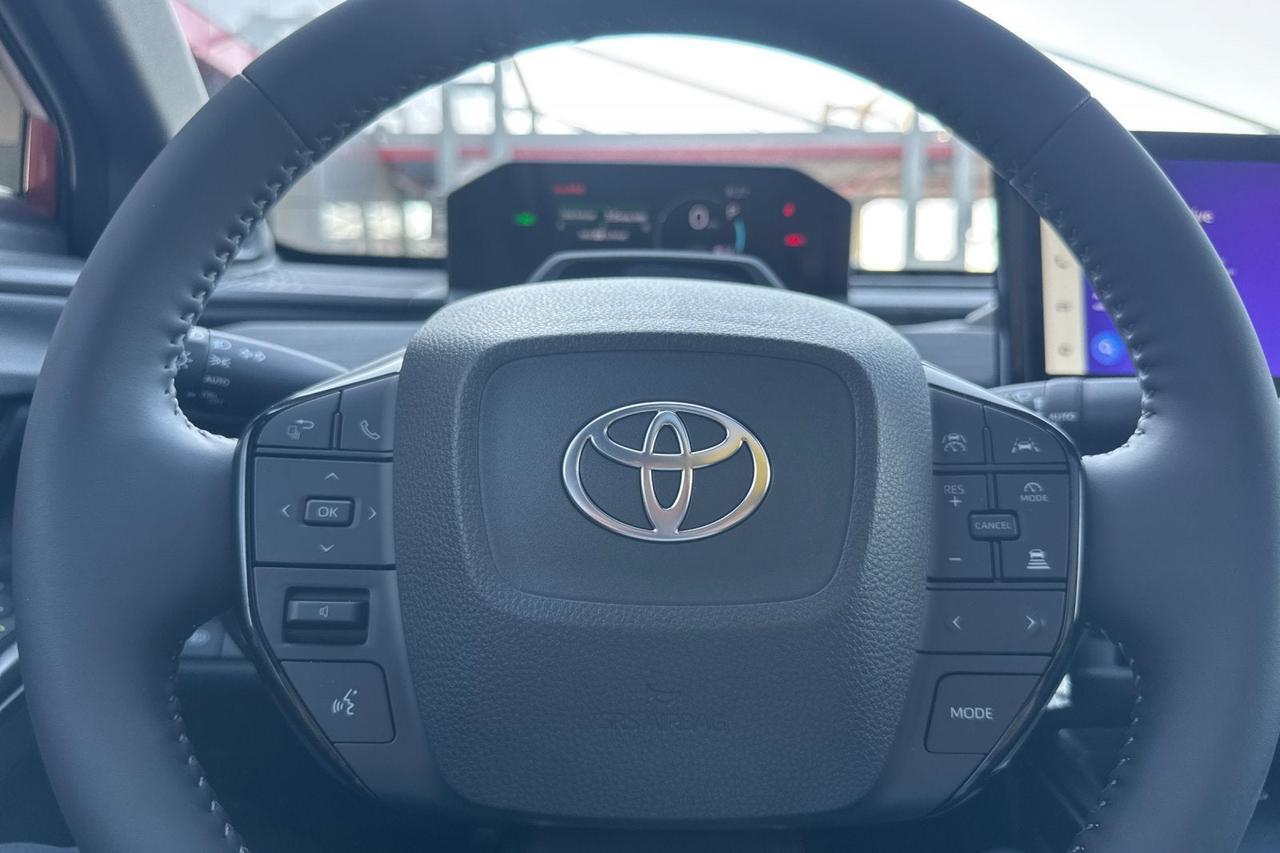 2026 Toyota C-HR XSE Roseville CA