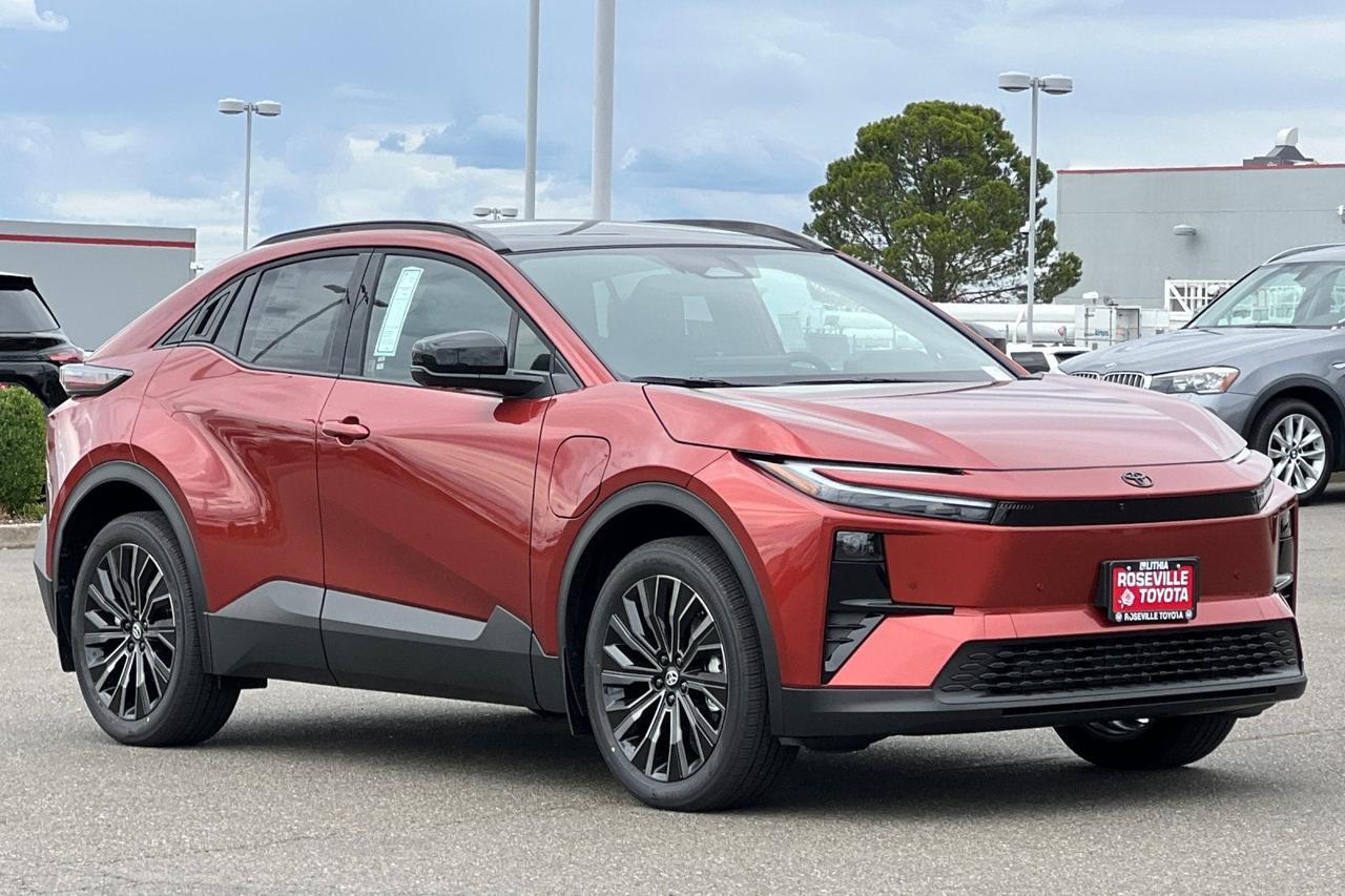 2026 Toyota C-HR XSE Roseville CA