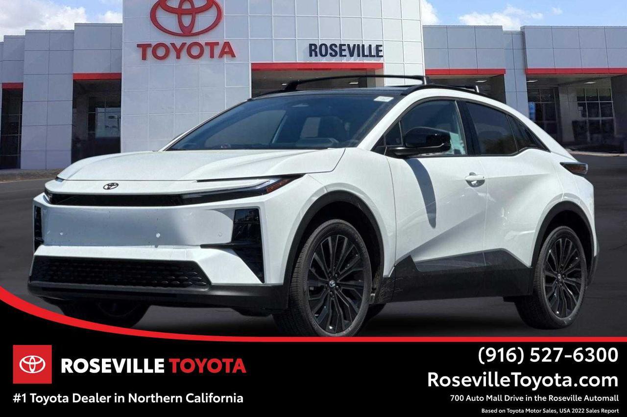2026 Toyota C-HR XSE AWD's photo