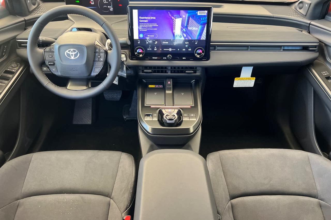 2026 Toyota C-HR XSE