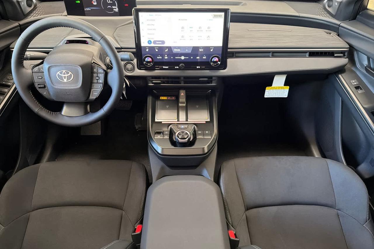 2026 Toyota C-HR XSE