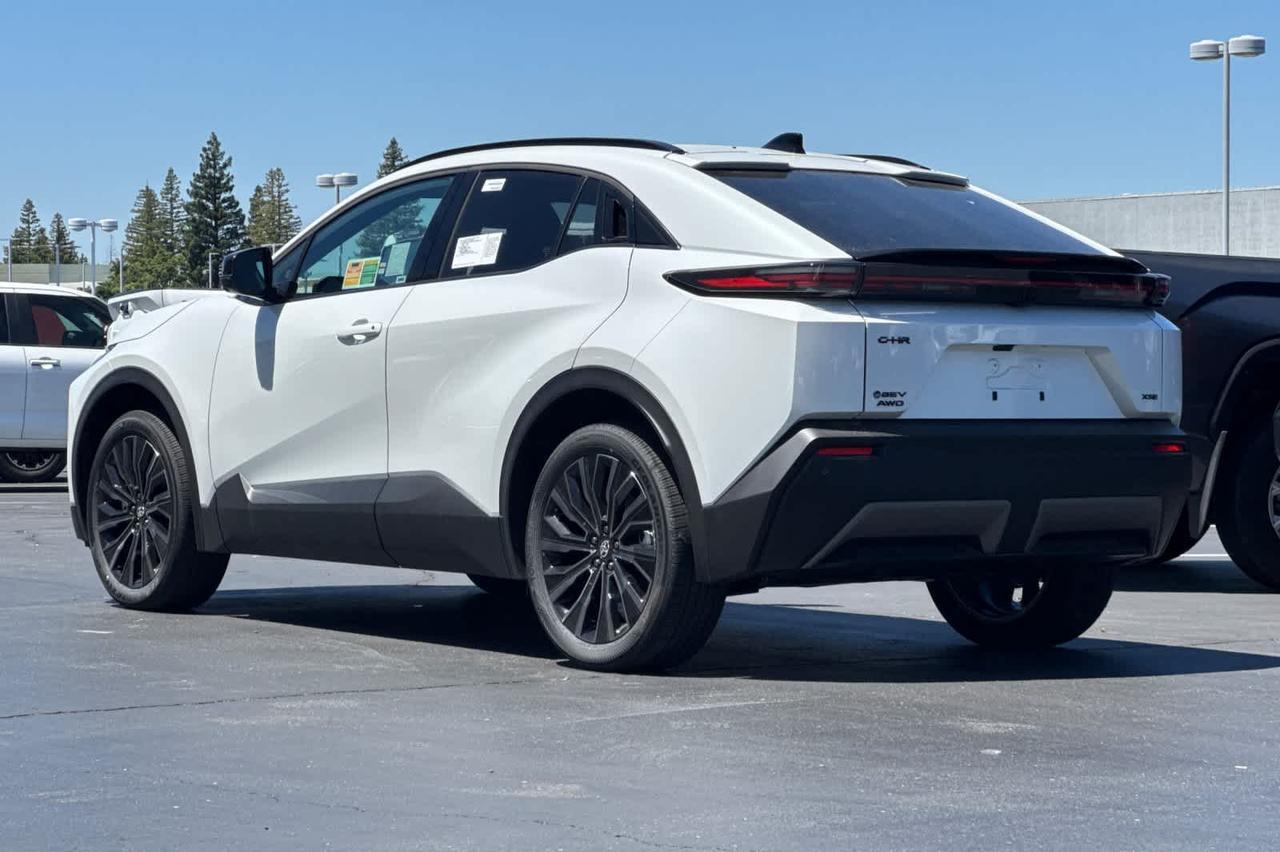2026 Toyota C-HR XSE Roseville CA
