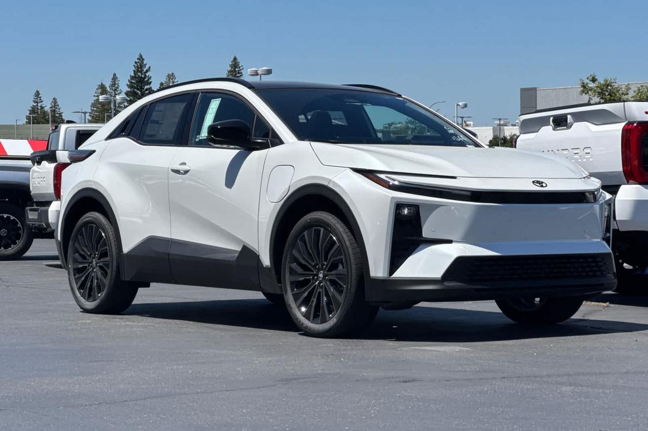 2026 Toyota C-HR XSE Roseville CA