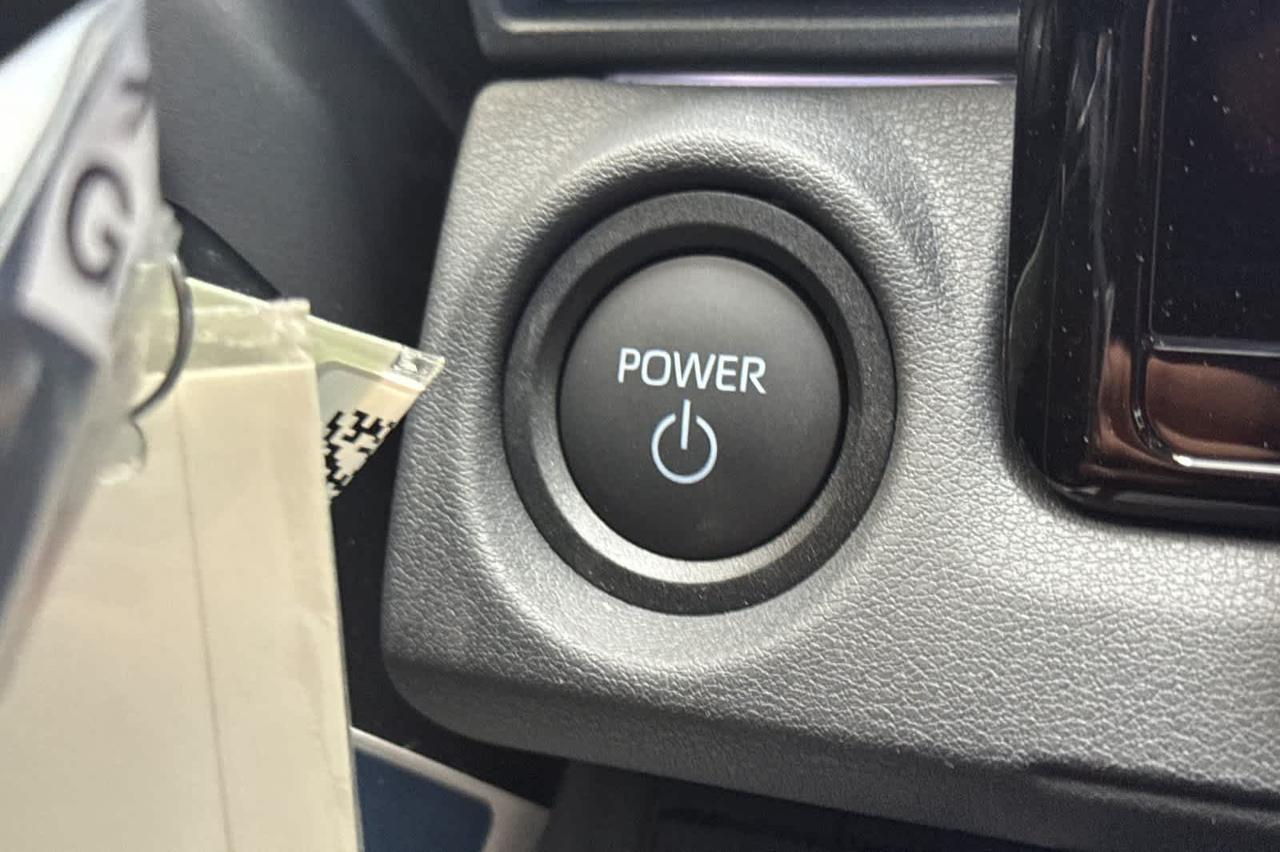 2026 Toyota C-HR XSE Roseville CA