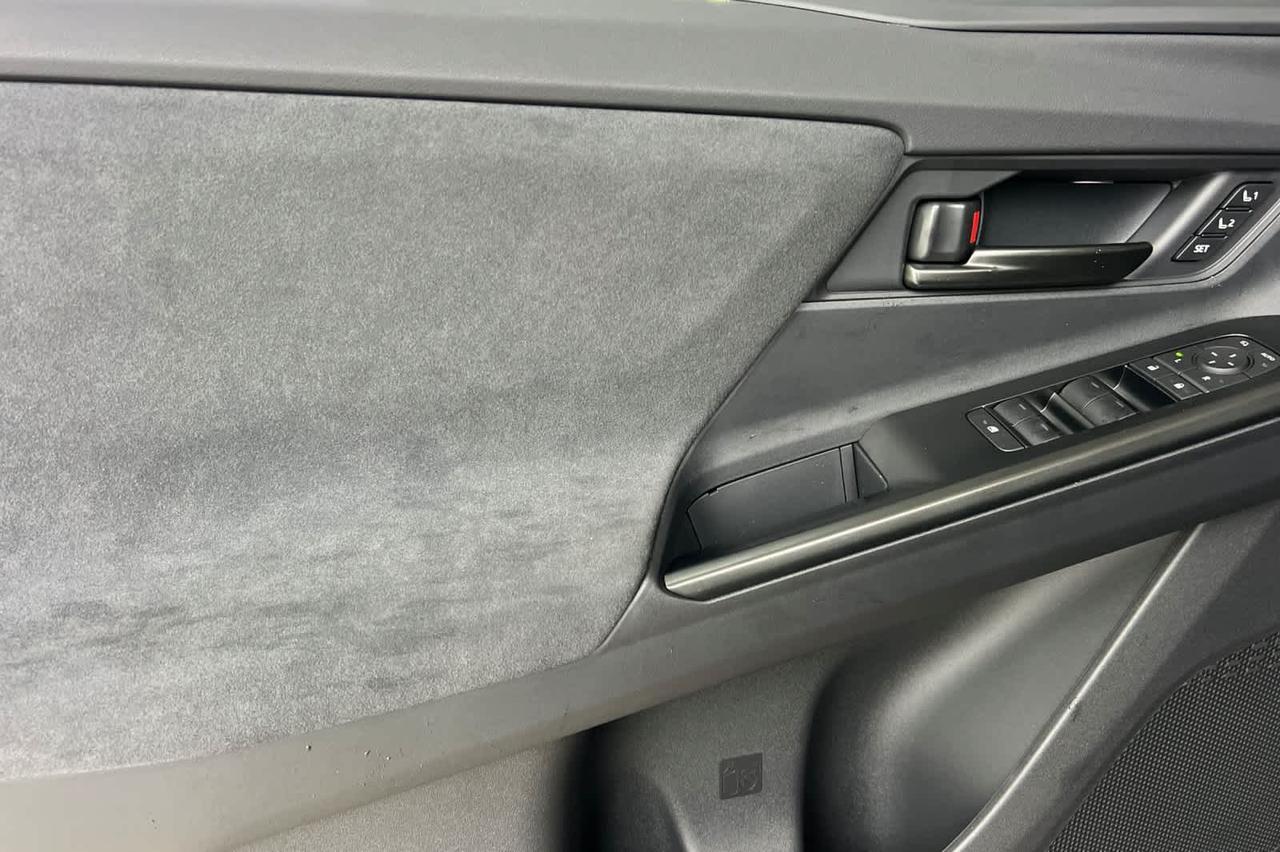 2026 Toyota C-HR XSE Roseville CA