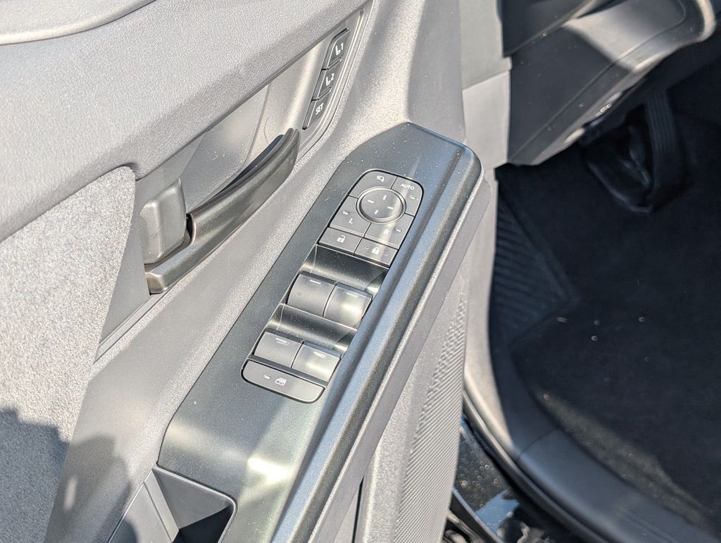 2026 Toyota C-HR XSE Cockeysville MD