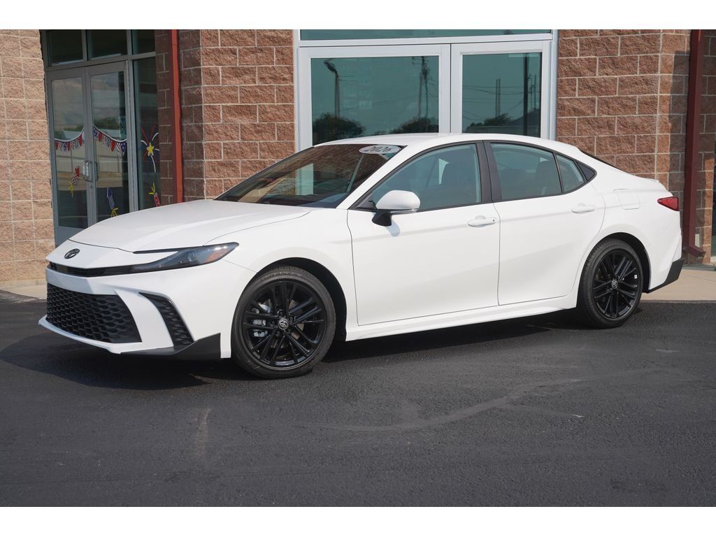 2026 Toyota Camry Hybrid SE