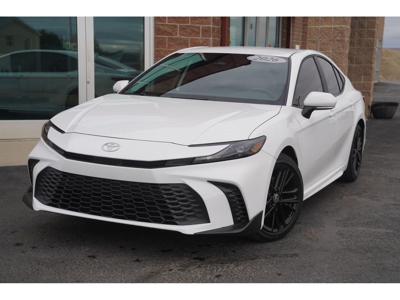 2026 Toyota Camry Hybrid SE