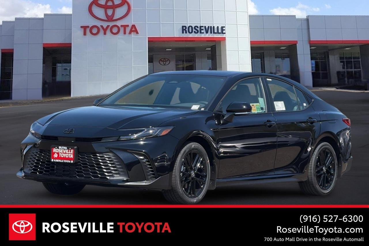 2026 Toyota Camry SE AWD