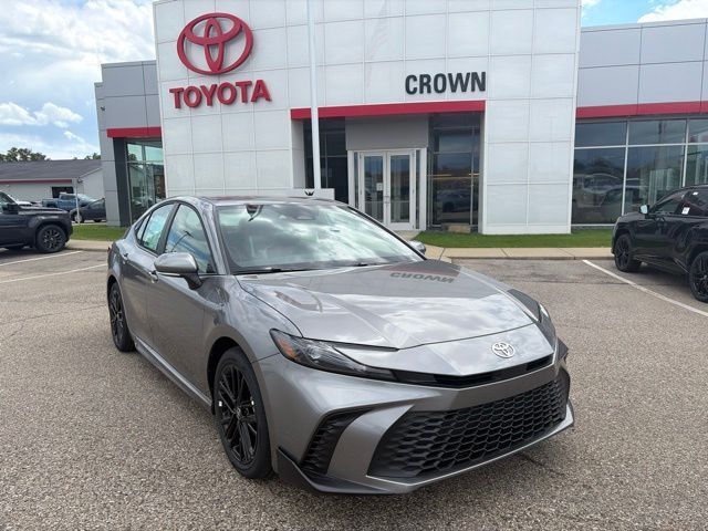 2026 Toyota Camry SE FWD