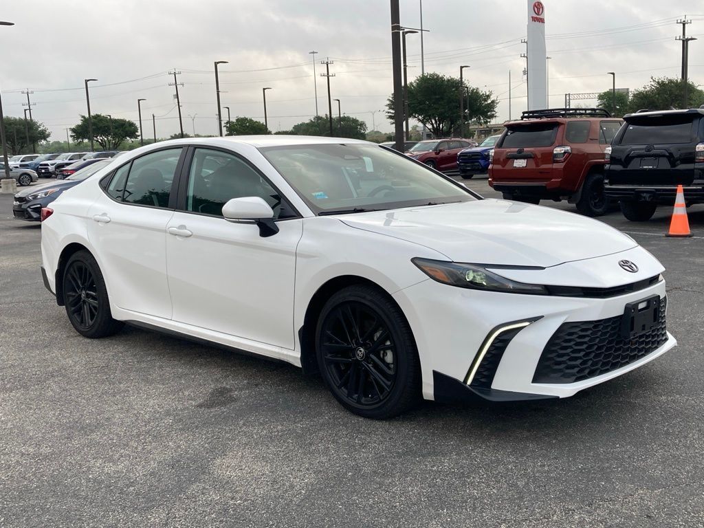 2026 Toyota Camry SE