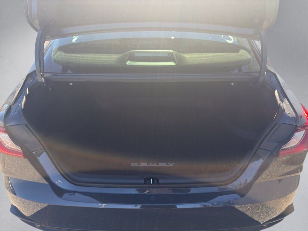 2026 Toyota Camry SE Fredericksburg VA